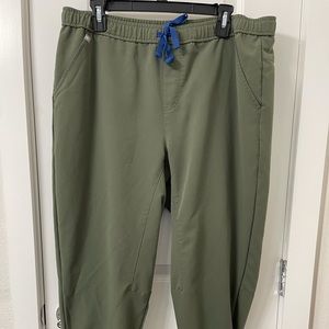 FIGS Men’s Moss Tansen